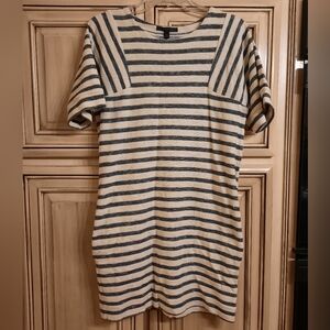 Adorable Banana‎ Republic Striped Dress - Size XS - Cream / Dark Grey! Pockets!